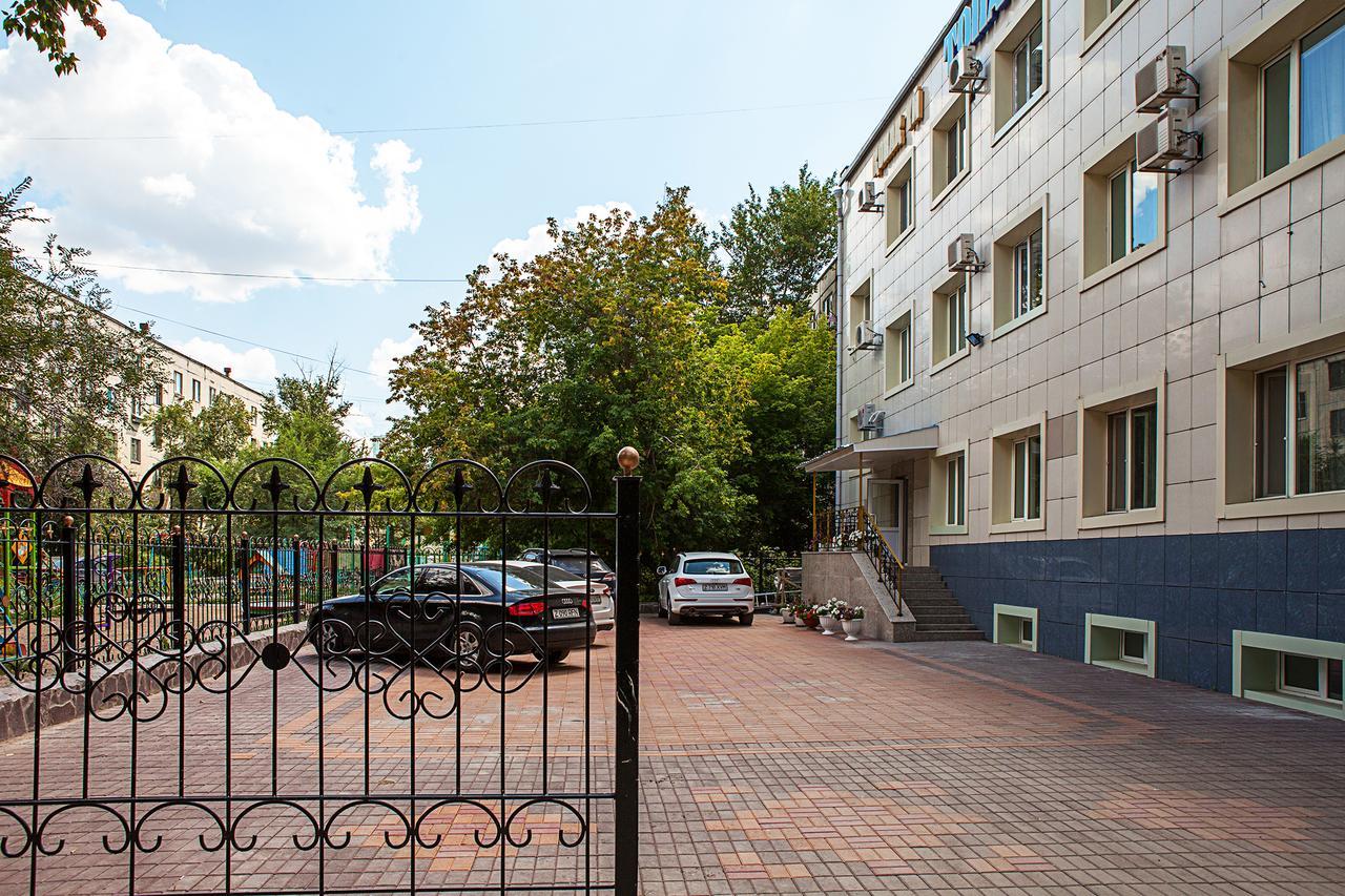 Hotel Topaz Asztana Kültér fotó